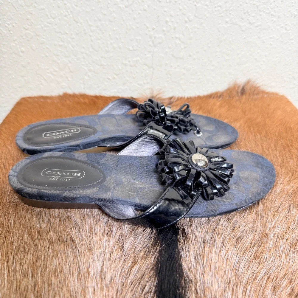 Coach Skye Signature Flower Flip Flops‎ Thong Sandals 7B Black Monogram A8123